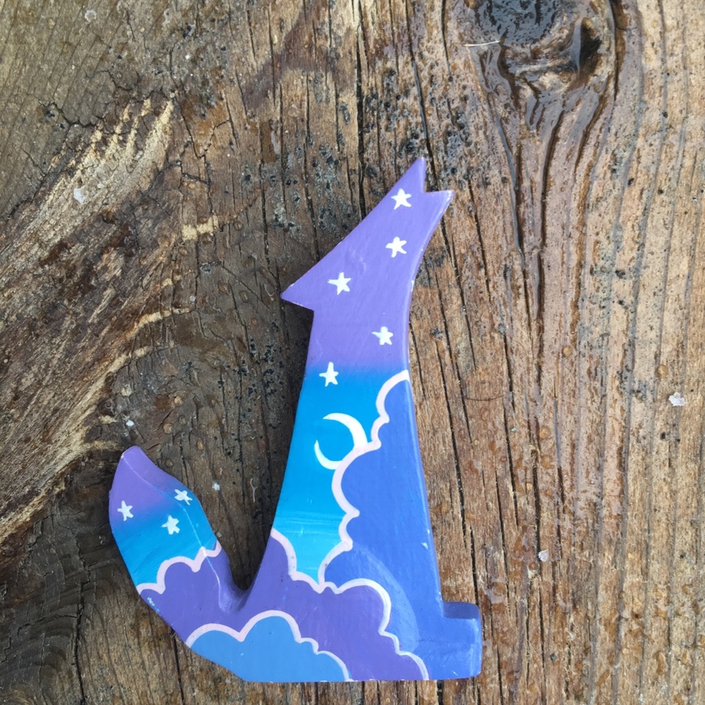 WOLF PIN Vintage Hand Crafted Moon Stars Coyote - Picture 2 of 5